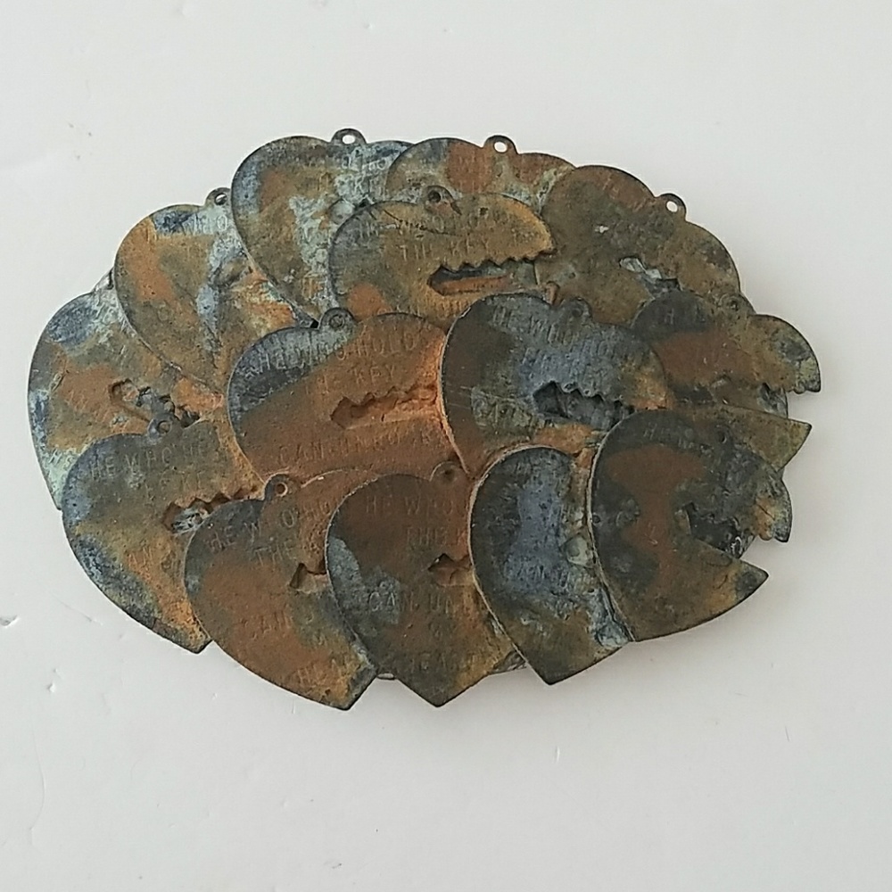 METAL HEART BELT BUCKLE